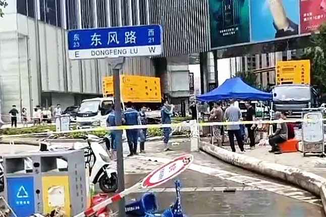 环球官方网站-环球huanqiu(中国)排涝突击队在排涝现场